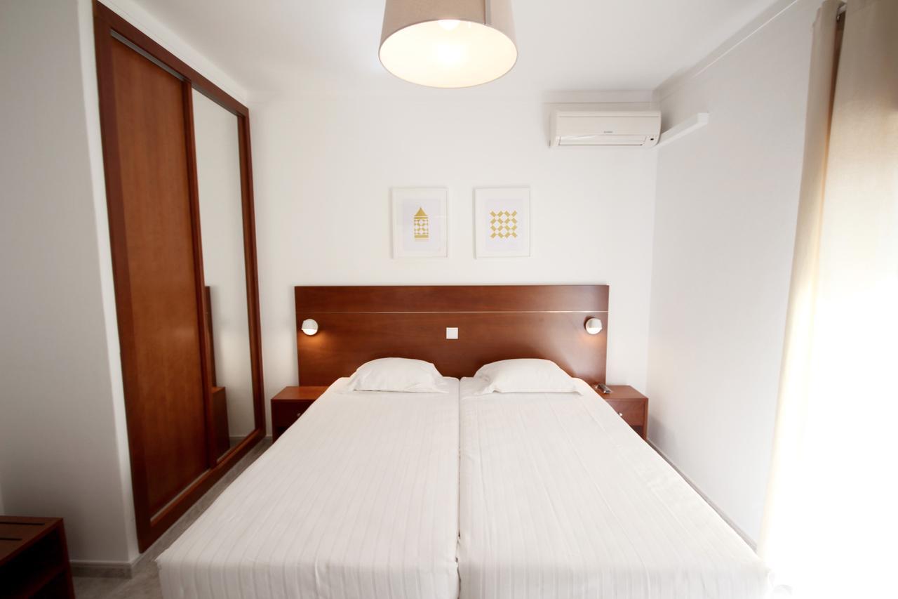 Hospedaria Buganvilia アルヴォル エクステリア 写真